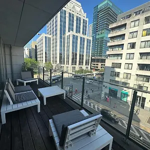 3 Bedroom In Center With Balcony View , Brussel België